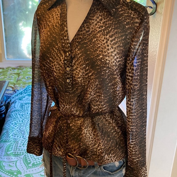 Leopard print button down tie waste low cut sexy long sleeve blouse - Picture 3 of 12